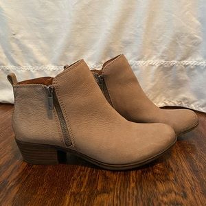 Lucky Brand Gray Beige Leather Booties | Size 7.5